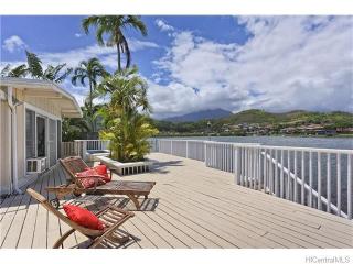 1231 Kahili St, Kailua, HI 96734-4059