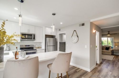 4168 Genesee Ave, San Diego CA  92111-2716 exterior