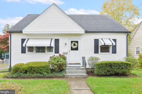 1344 Maple Ave, Haddon Heights, NJ 08035-1822