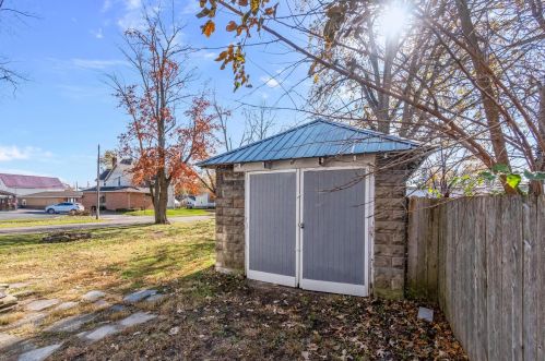 1027 Church St, Marion OH  43302-4408 exterior