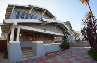 1812 Cimarron St, Los Angeles CA  90019-6318 exterior