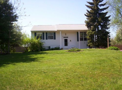 565 Van Wagner Rd, Poughkeepsie NY  12603-1136 exterior