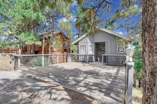 110 Winding Ln, Big Bear City CA  92314-9328 exterior