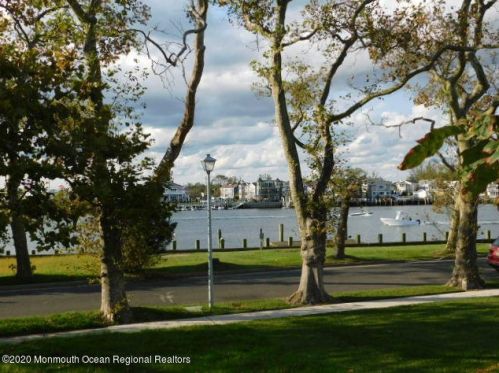 82 Inlet Ter, Belmar NJ  07719-2151 exterior