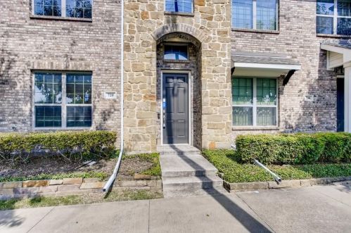 720 Greenville Ave, Richardson TX  75081-4112 exterior