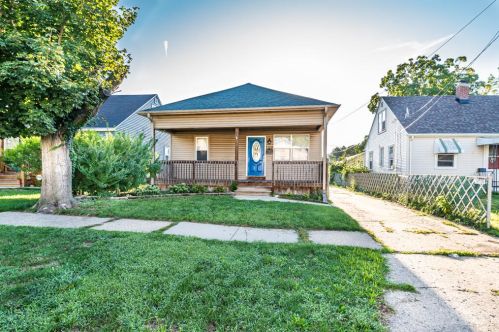 6521 32nd Ave, Kenosha, WI 53142-3413