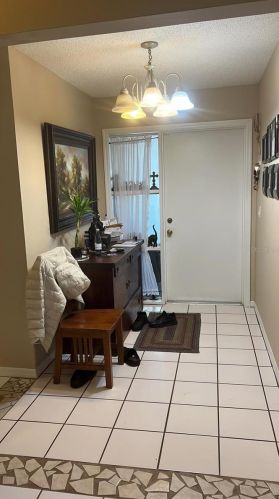 8227 Bluestar Cir, Orlando, FL 32819-6910