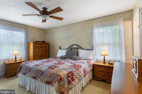 65 Woodland Dr, Shrewsbury PA  17361-1233 exterior