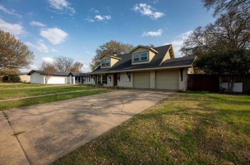 3774 Crown Shore Dr, Dallas, TX 75244-7023