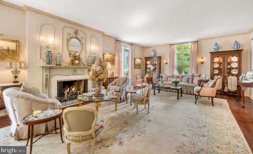 71 Tunbridge Rd, Haverford PA  19041-1038 exterior