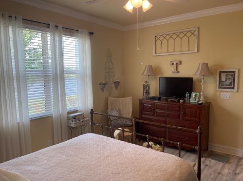 15831 Aurora Lake Cir, Wimauma FL  33598-4031 exterior