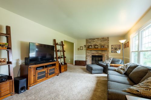 1103 Fairlane Ct, Waukesha, WI 53188-2765