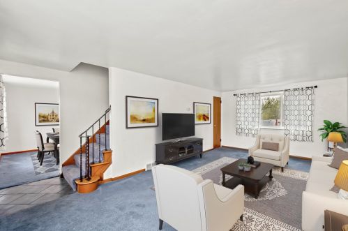 423 Lucy Dr, Pittsburgh, PA 15236-2529