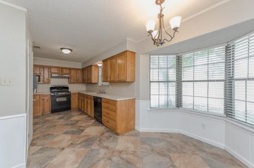 601 Headlee St, Denton TX  76201-0852 exterior