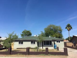 4426 Whitton Ave, Phoenix, AZ 85031-2925