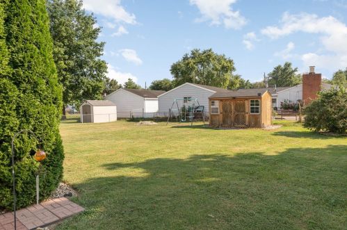 104 Whippoorwill Dr, New Haven OH  45030-1437 exterior