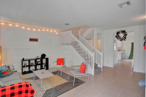 11120 32nd Ln, Hialeah, FL 33018-1703