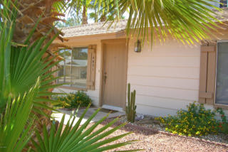 4031 Hano St, Phoenix, AZ 85044-1801
