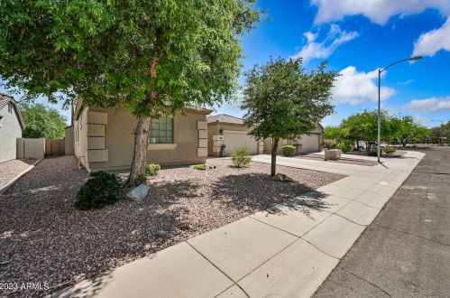 17623 Crocus Dr, Sun City AZ  85388-7747 exterior