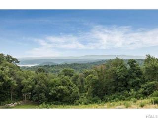 9 Wyms Heights Dr, Marlborough, NY 12542-5119