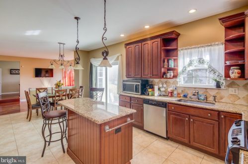 176 Alyssa Dr, Mount Royal, NJ 08061-1071