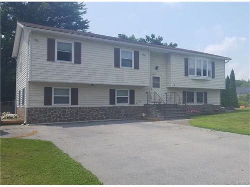 113 Bodle Cir, Maybrook, NY 12543-1103