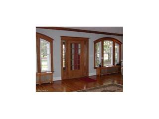 11406 Lake Shore Blvd, Cleveland OH  44108-1022 exterior