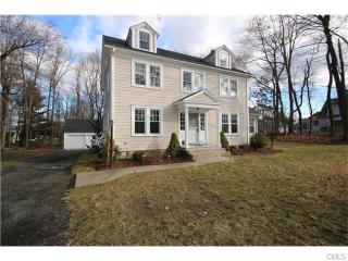 28 New St, Ridgefield, CT 06877-3804