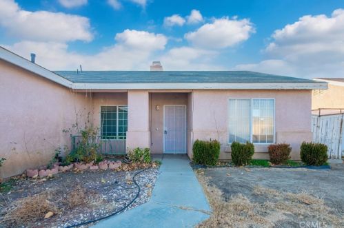 43757 Tranquility Ct, Lancaster, CA 93535-6117