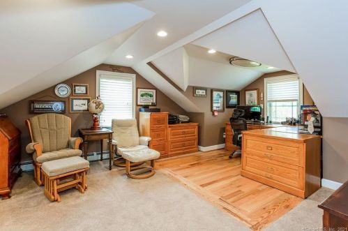 53 Paul St, Bristol CT  06010-5578 exterior