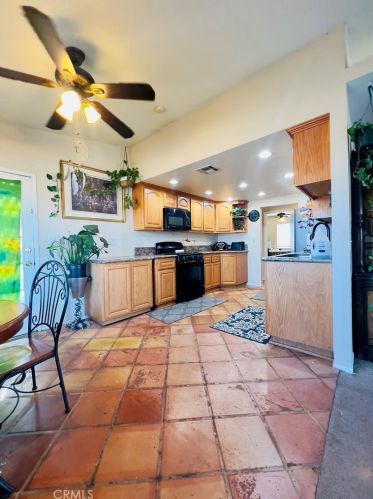 26969 Lakeview Dr, Helendale CA  92342-7808 exterior