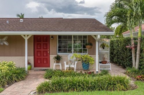 1212 Highlands Dr, Naples, FL 34103-2319
