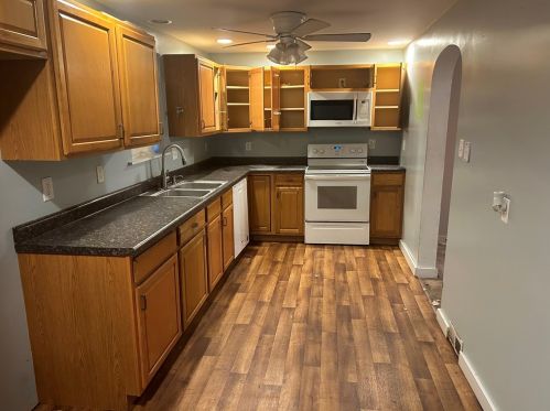 207 Prospect St, South Connellsville PA  15425-3345 exterior