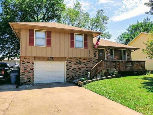 925 Quail Creek Rd, Emporia, KS 66801-4971