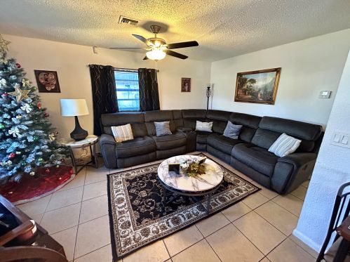 4075 45th Ln, Vero Beach FL  32967-6310 exterior