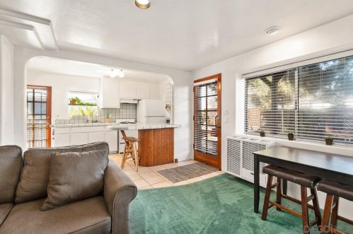 4273 Dawes St, San Diego CA 92109-1230 exterior