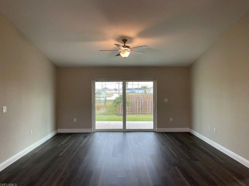 3913 10th Pl, Cape Coral FL  33904-5197 exterior