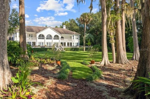 155 Oakleigh Ln, Maitland FL  32751-5838 exterior