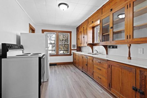 1304 19th St, Two Rivers WI  54241-2601 exterior