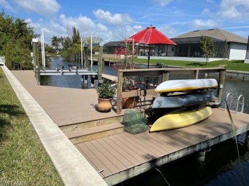 3021 25th Ave, Cape Coral, FL 33914-4701