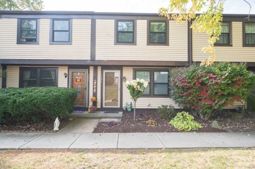 3086 Dara Dr, Library, PA 15129-9365