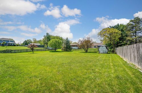 2593 Karok Dr, London OH  43140-9021 exterior