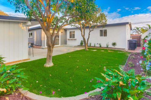 3862 Martha St, San Diego CA  92117-1817 exterior