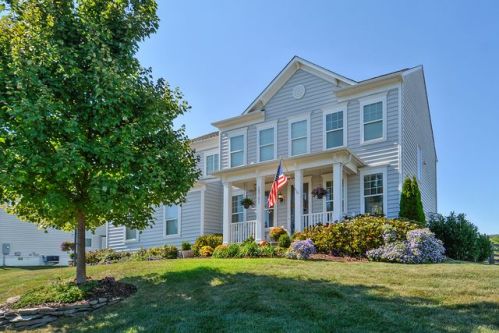 15791 Berkhamstead Pl, Leesburg, VA 20176-7626
