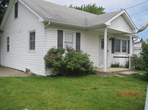 512 Peddicord Ave, Washington Ch, OH 43160-1178