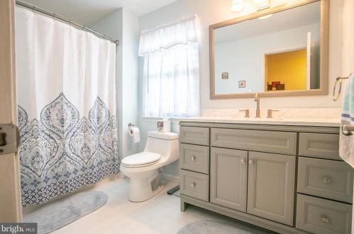 109 Joan Dr, Collegeville PA  19426-1958 exterior