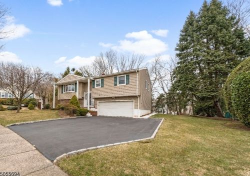 16 Dodd Ter, Verona NJ  07044-1718 exterior