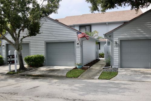 6110 Georgetown Pl, Hobe Sound, FL 33455-7344