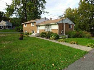 4 Morris Dr, Newburgh, NY 12550-1128