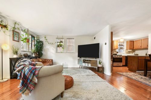2009 Wendover St, Pittsburgh, PA 15217-1927